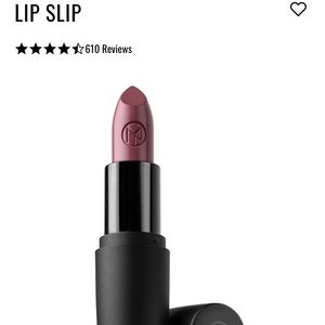 IL Makiage Hula hoop lipstick